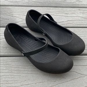 Black Crocs
